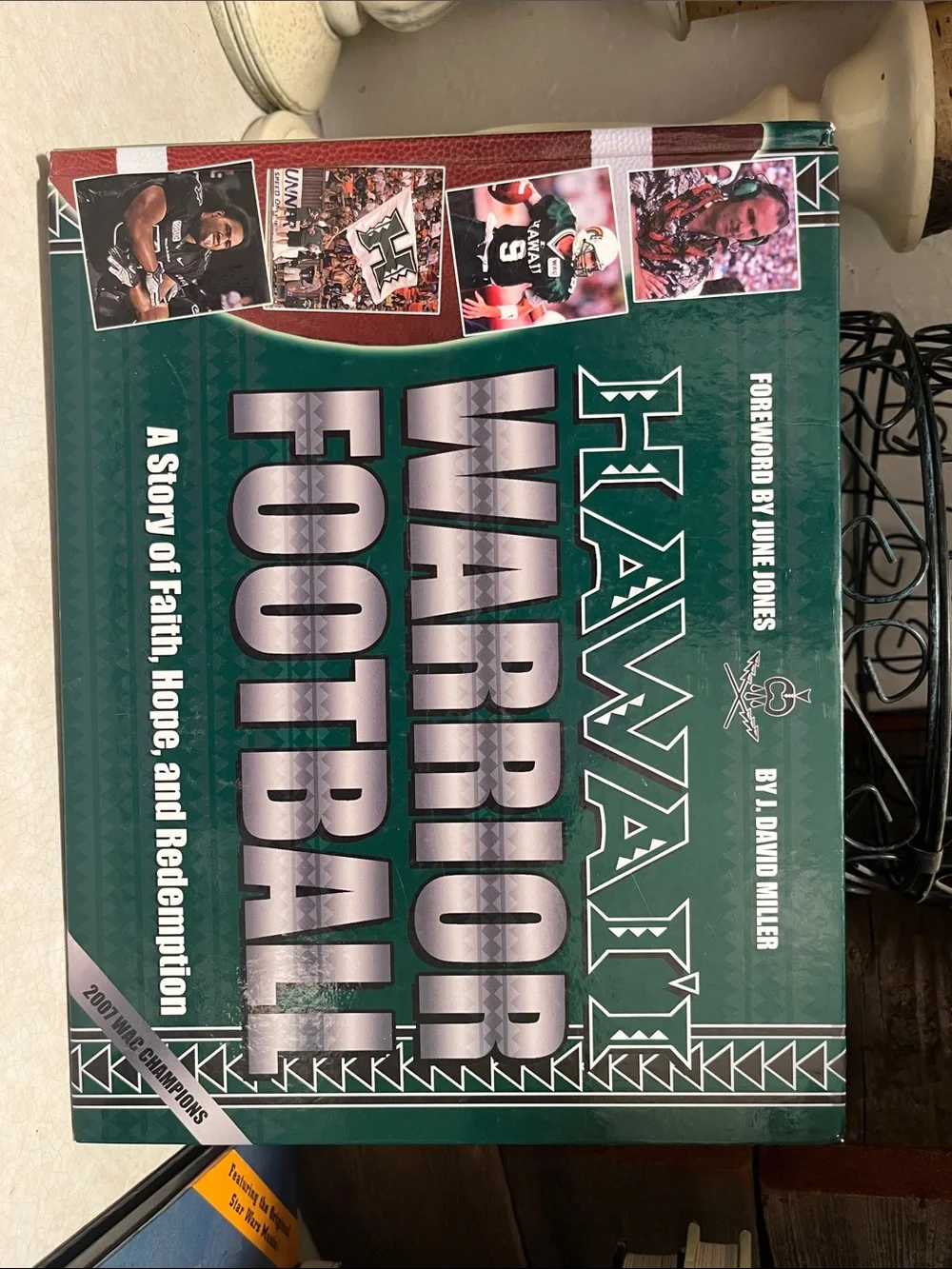 Hawaii warrior football